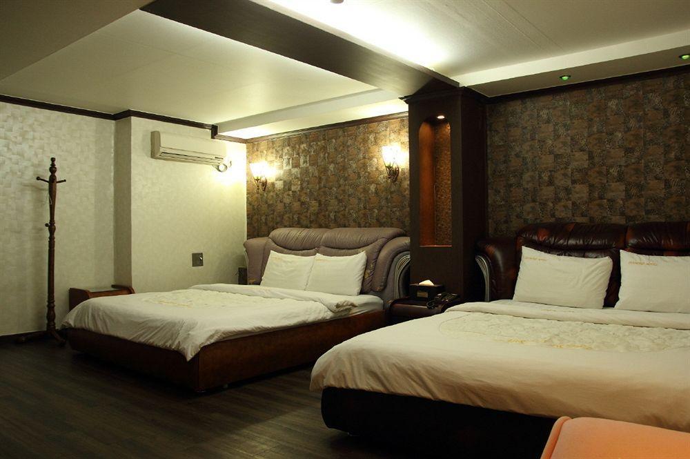 Hotel Diamond Сувон Екстериор снимка