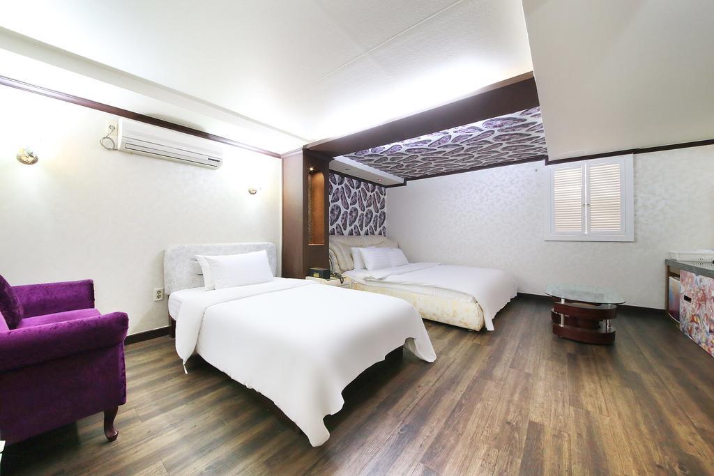 Hotel Diamond Сувон Екстериор снимка