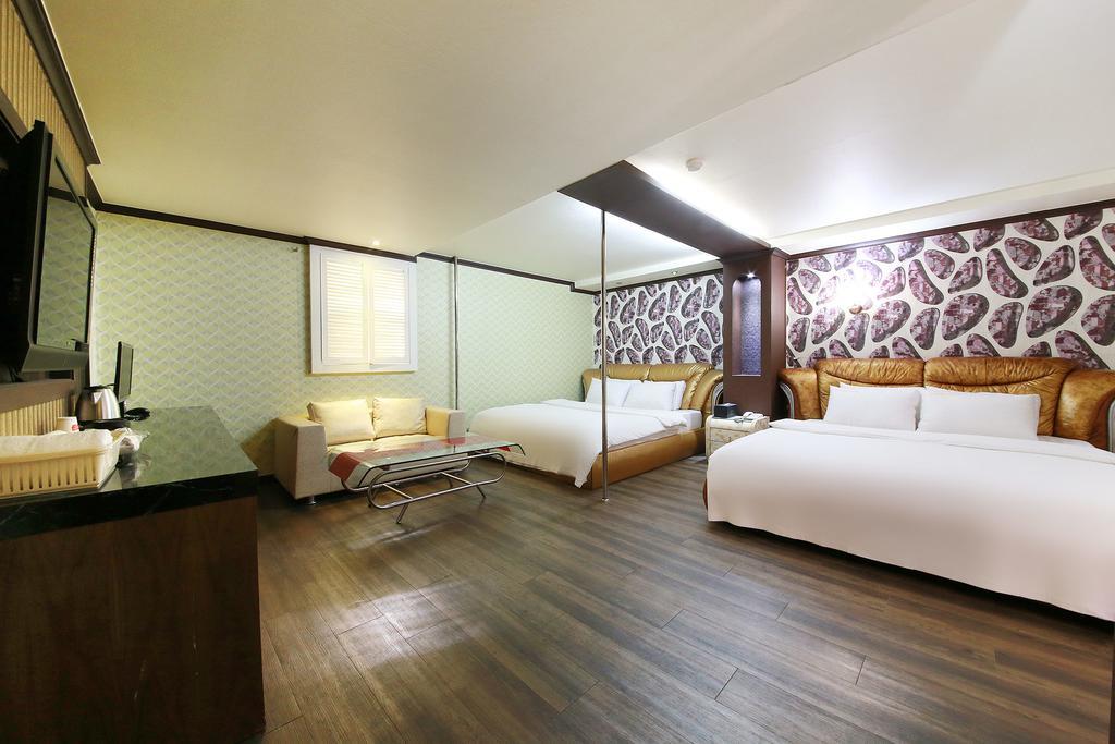Hotel Diamond Сувон Екстериор снимка