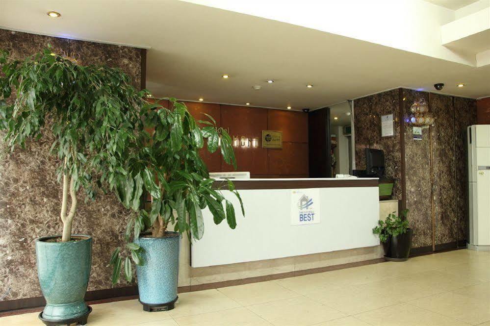 Hotel Diamond Сувон Екстериор снимка